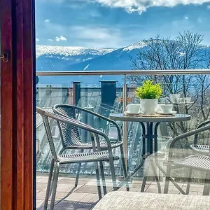 apartamenty-widokowe-widok-800-royal-aparts.szklarskaporebahotels.net/